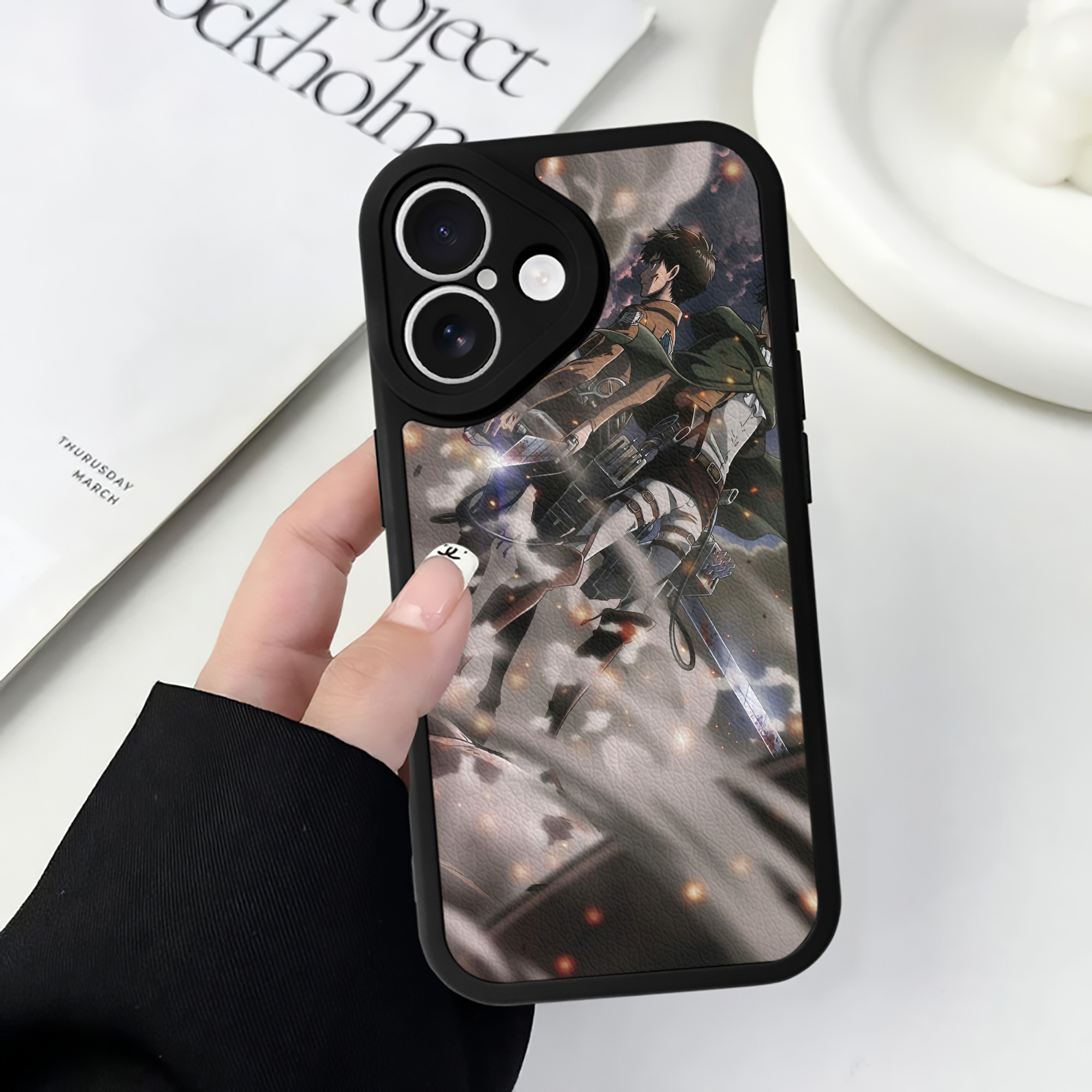 （画像用） 進撃の巨人 Attack on Titan 【iPhone 16シリーズ対応】シリコンスマホケース（レザー調） 材質：シリコン